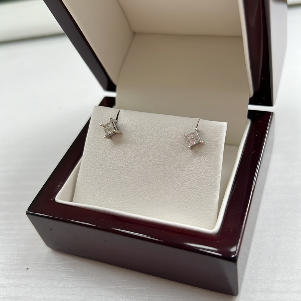Princess cut diamond earrings with 14k white gold
